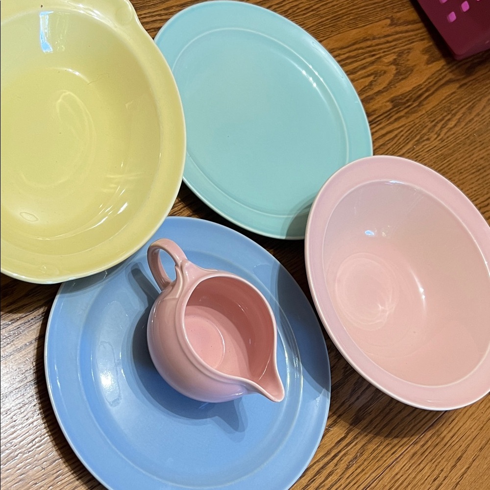 Taylor Smith and Taylor Lu Ray pastel 5 piece Set
